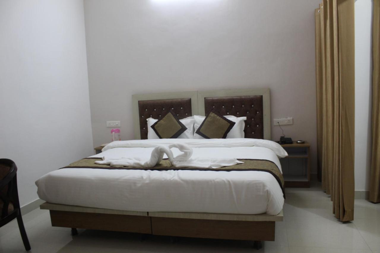 רישיקש Mountain View Room By Yog Tapovan מראה חיצוני תמונה